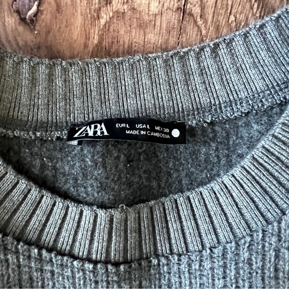 Gray Ribbed Sweater - Picture 2 of 3